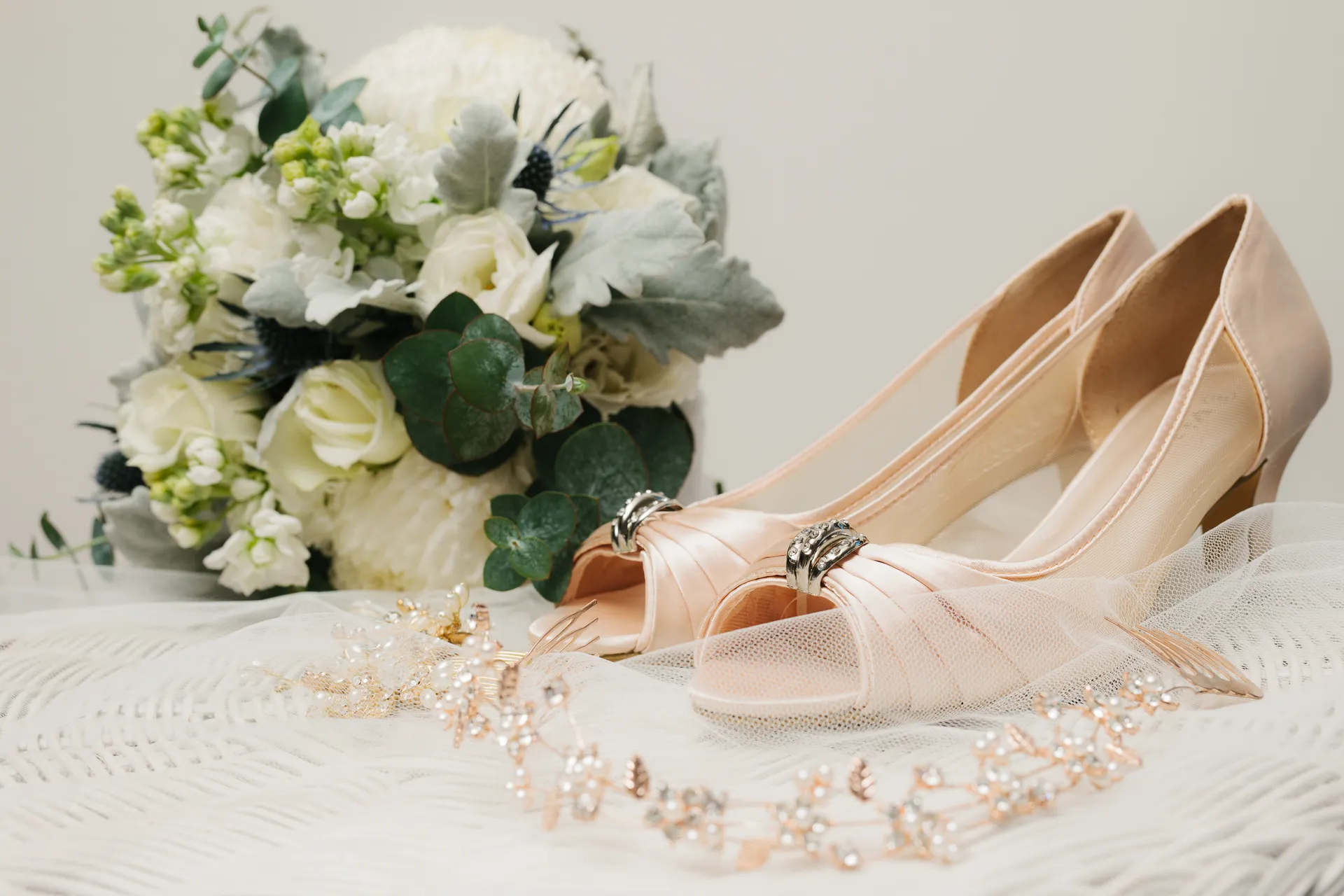 Samantha & Simon, wedding photograph 1