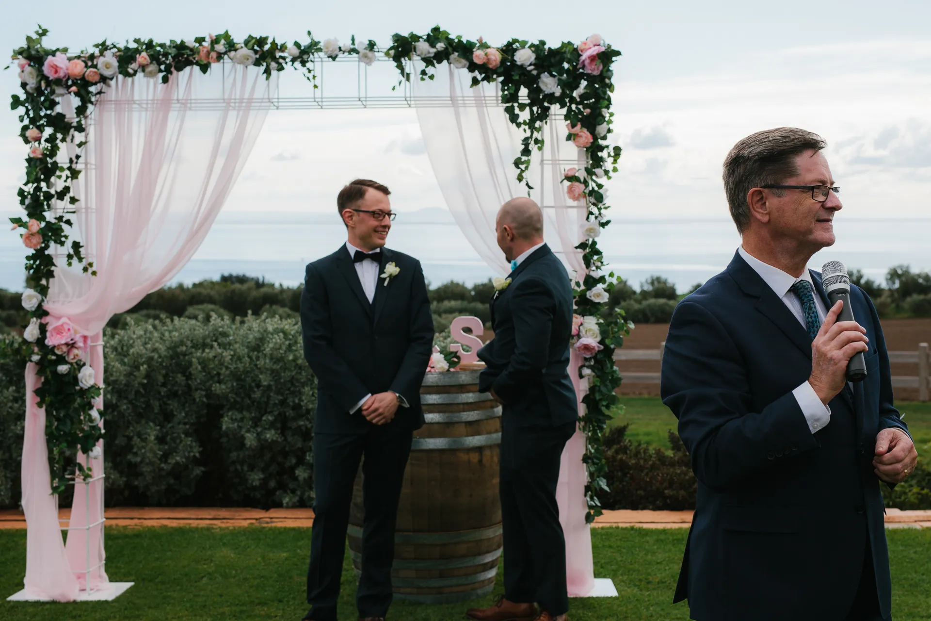 Samantha & Simon, wedding photograph 23