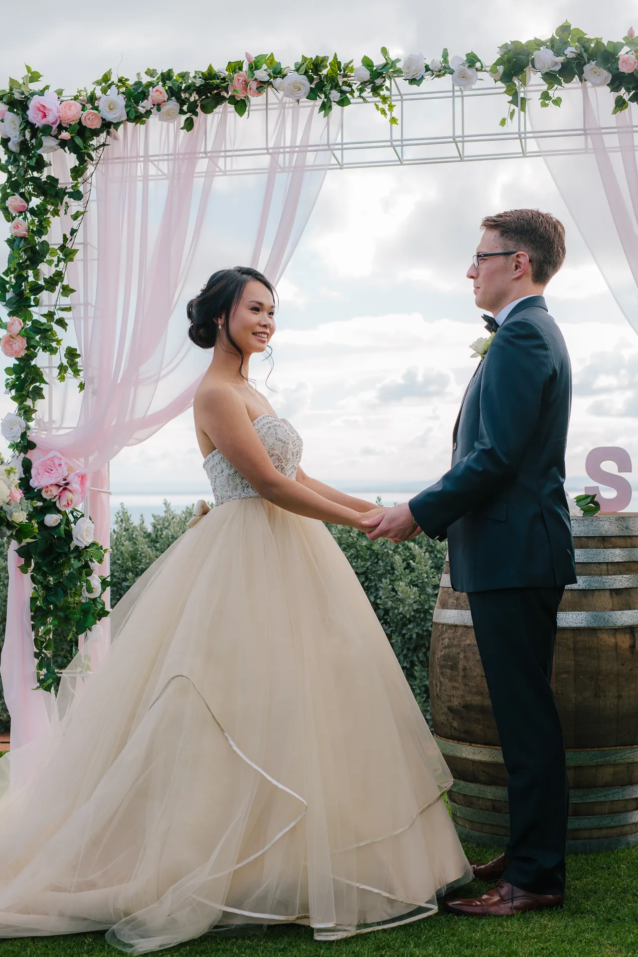 Samantha & Simon, wedding photograph 37