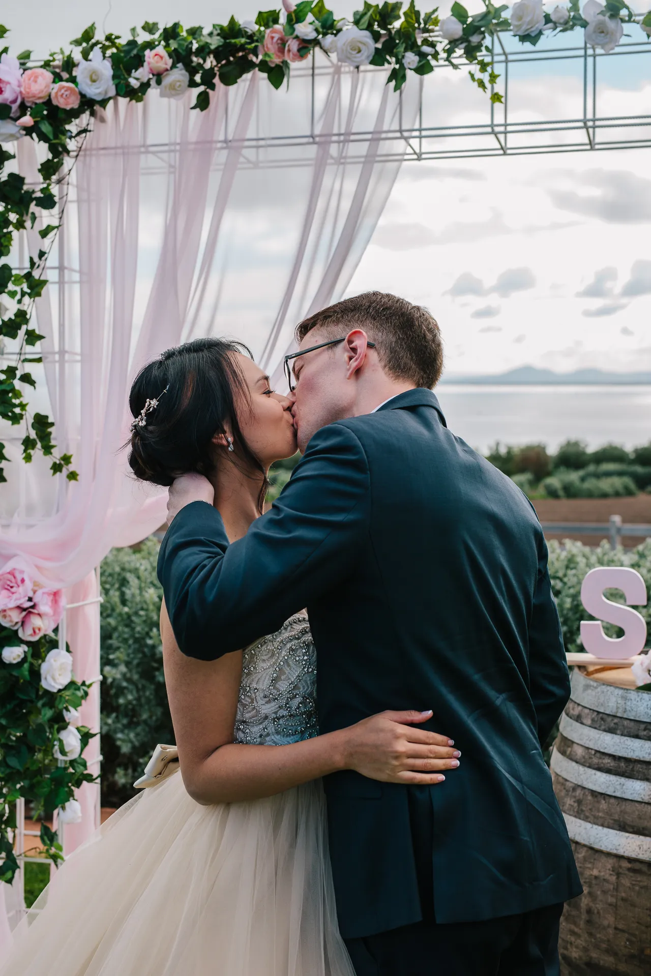 Samantha & Simon, wedding photograph 45