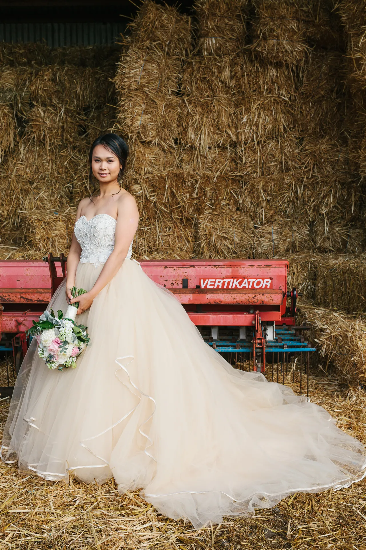 Samantha & Simon, wedding photograph 60