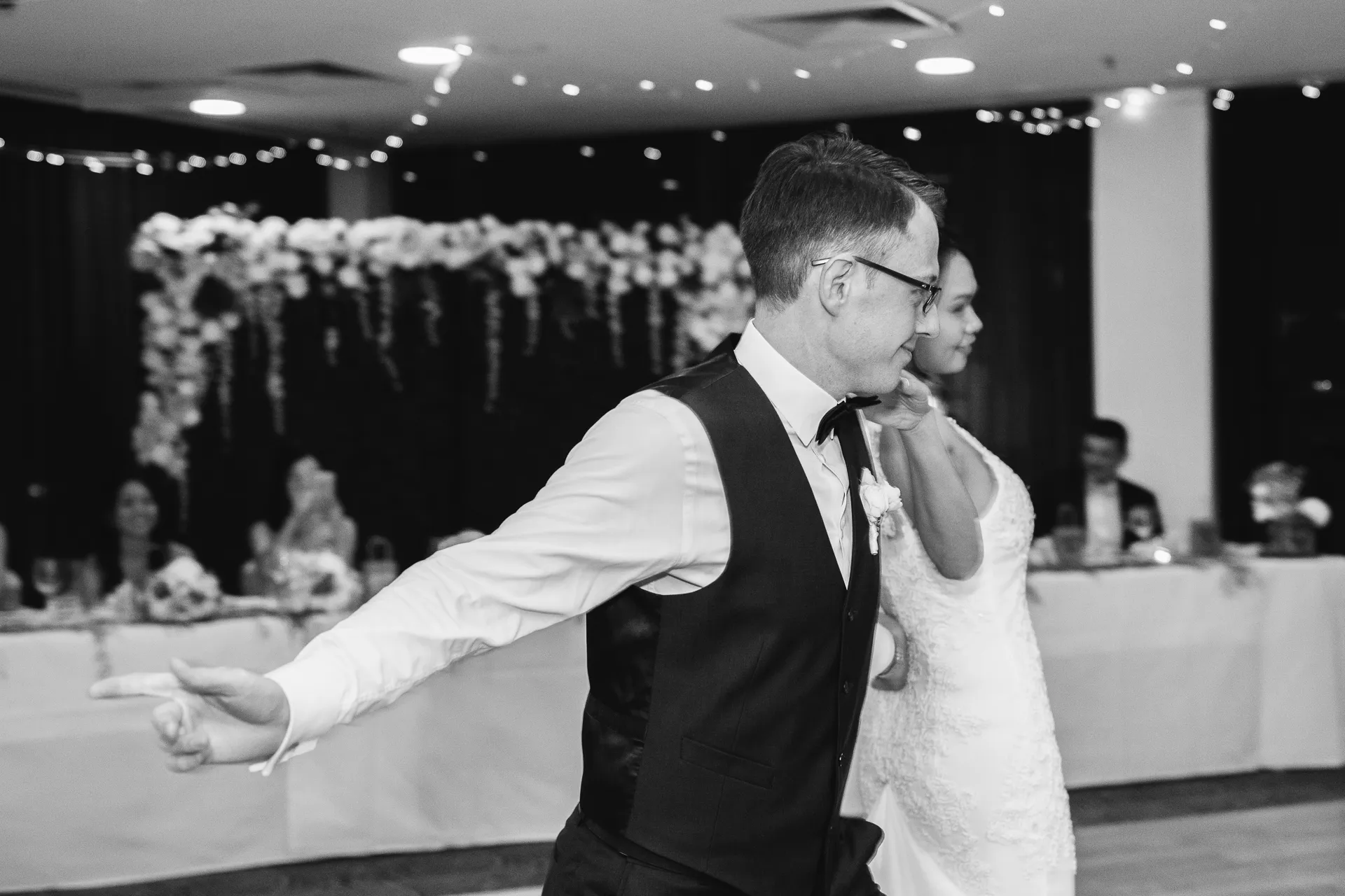 Samantha & Simon, wedding photograph 89